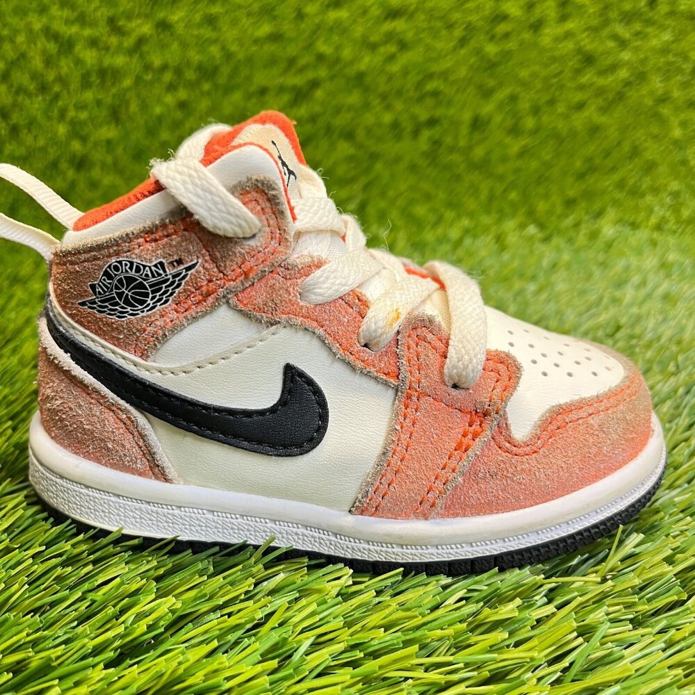 Nike Air Jordan 1 Mid Toddler Size 5C Orange‎ White Basketball Shoes Sneakers